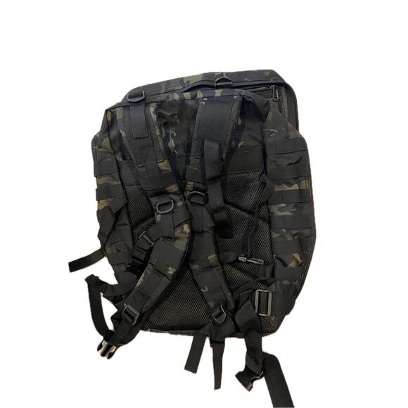 Generic Dark Green Camo Tactical Backpack - Picture 2 of 5